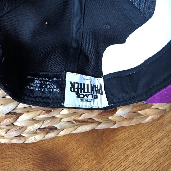 Bioworld Marvel Black Panther SnapBack hat - Picture 6 of 6